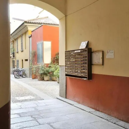 Vigevano * Milano